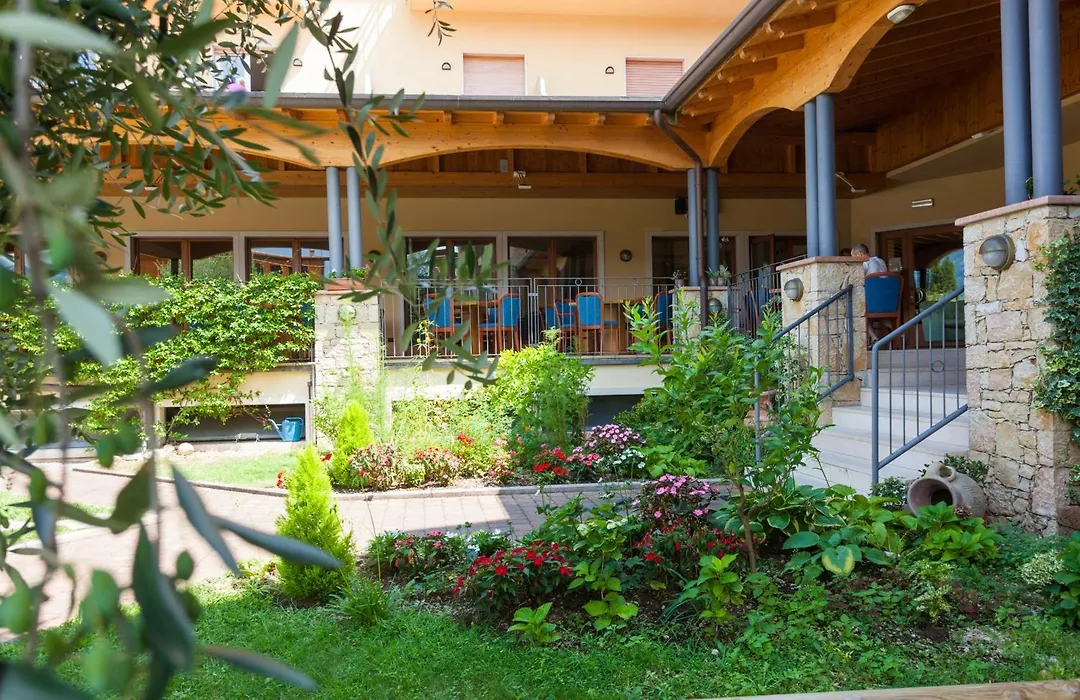 Hotel Villa Isabella-1