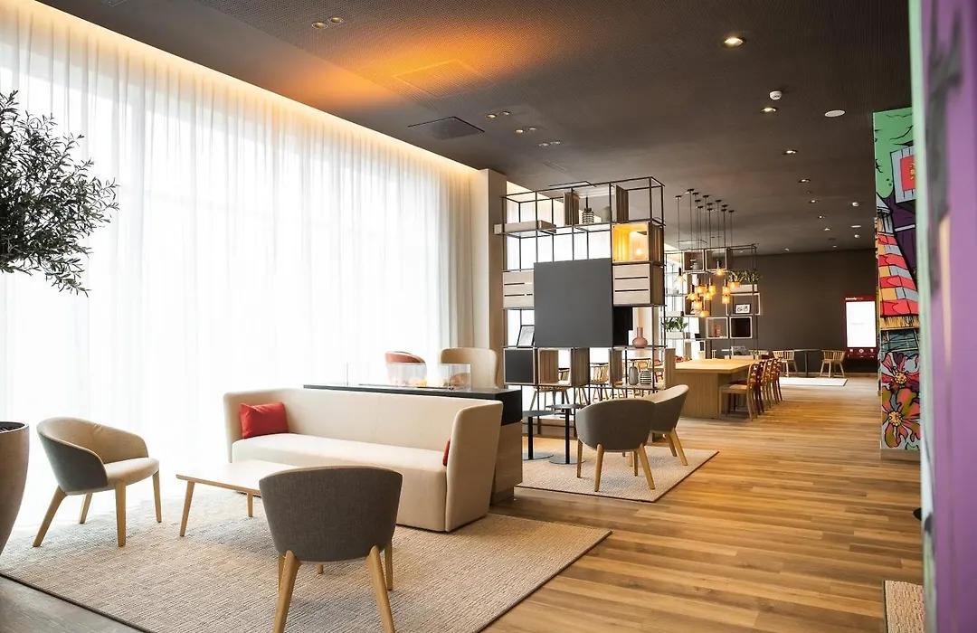 Intercityhotel Breda-1