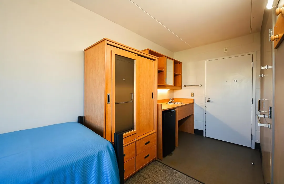 Residence & Conference Centre - Kingston-1