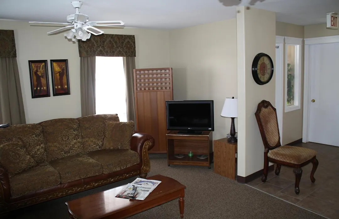 The Country Inn Motel-1
