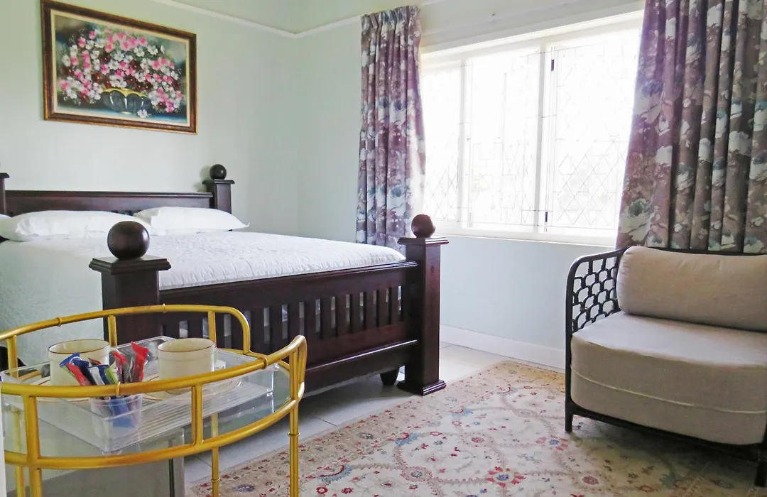 Thule Guesthouse Selborne-1