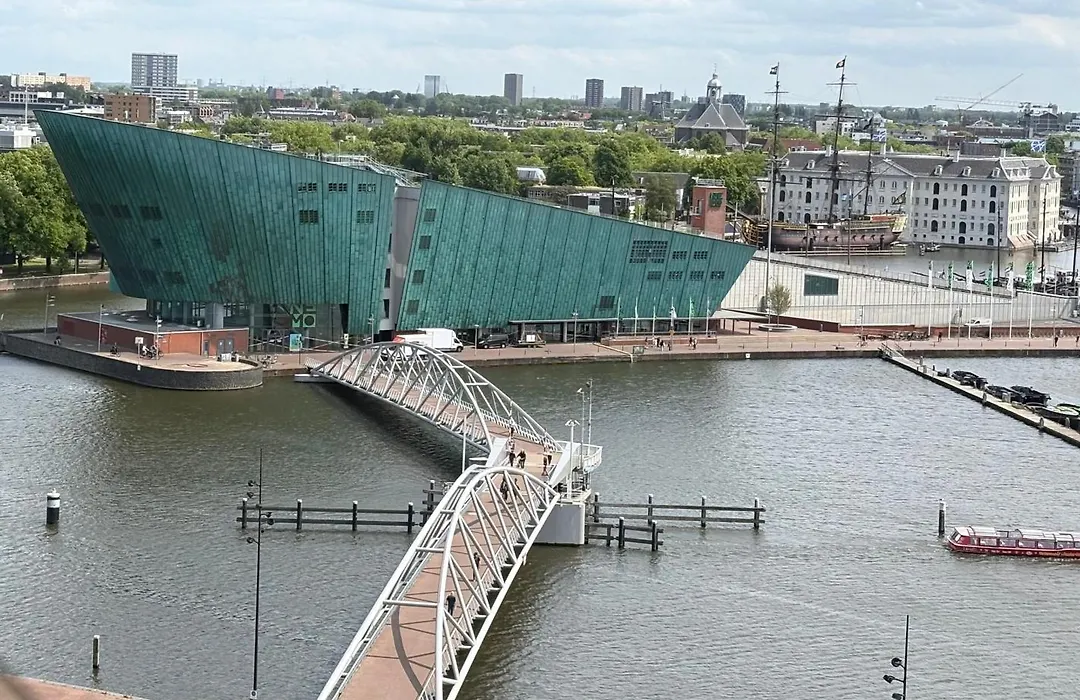 Hotelboot Zwaan-1