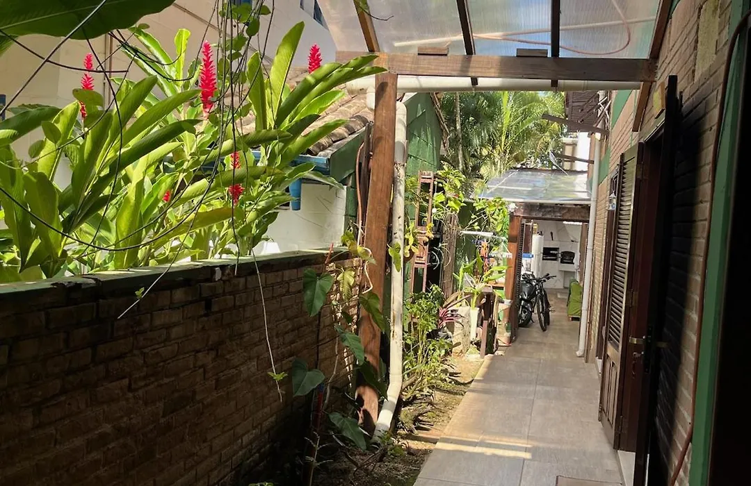 Canto das Toninhas Guest House-1