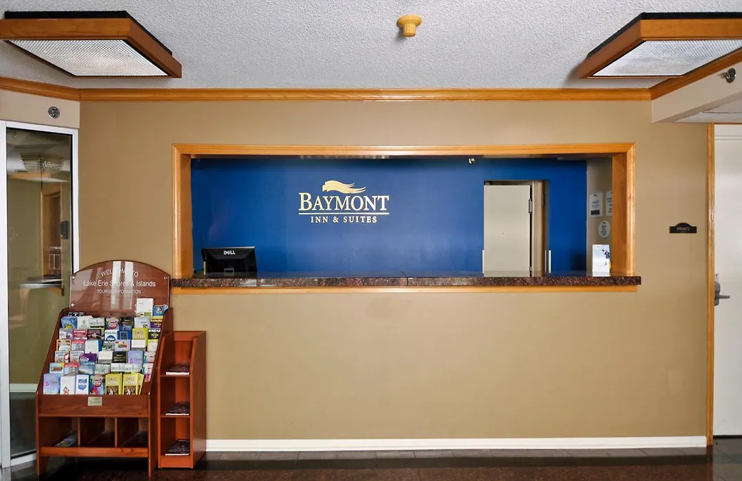 Baymont By Wyndham Sandusky-1