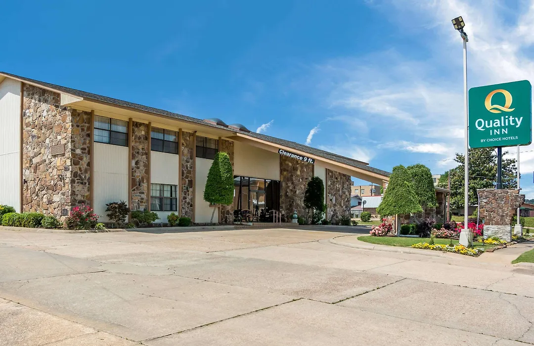 Quality Inn Magnolia-1