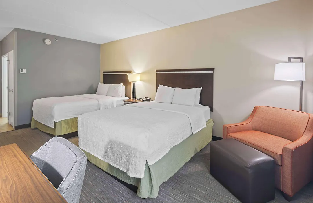 Hampton Inn Atlanta-Woodstock-1