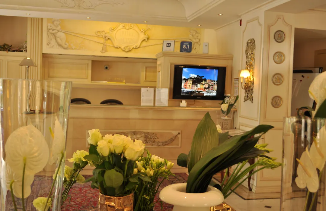Hotel Jolanda-1