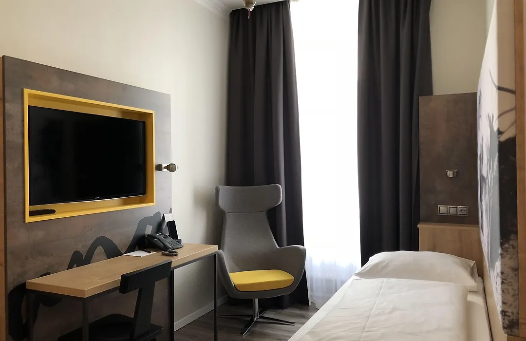 Hotel Westbahn-1