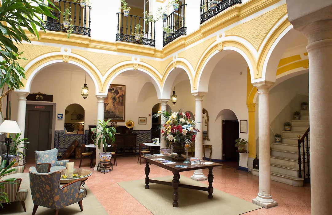Hotel Abanico Casa Palacio-1