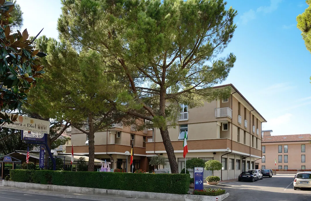 Hotel Frate Sole-1