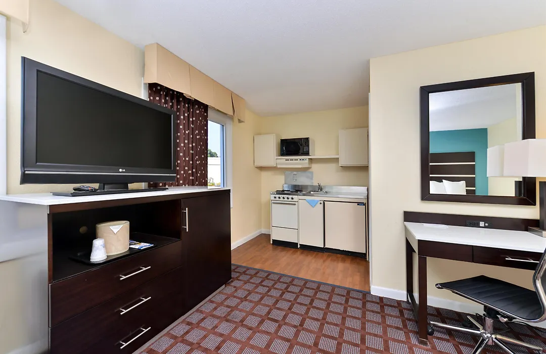 Americas Best Value Inn New London Mystic-1