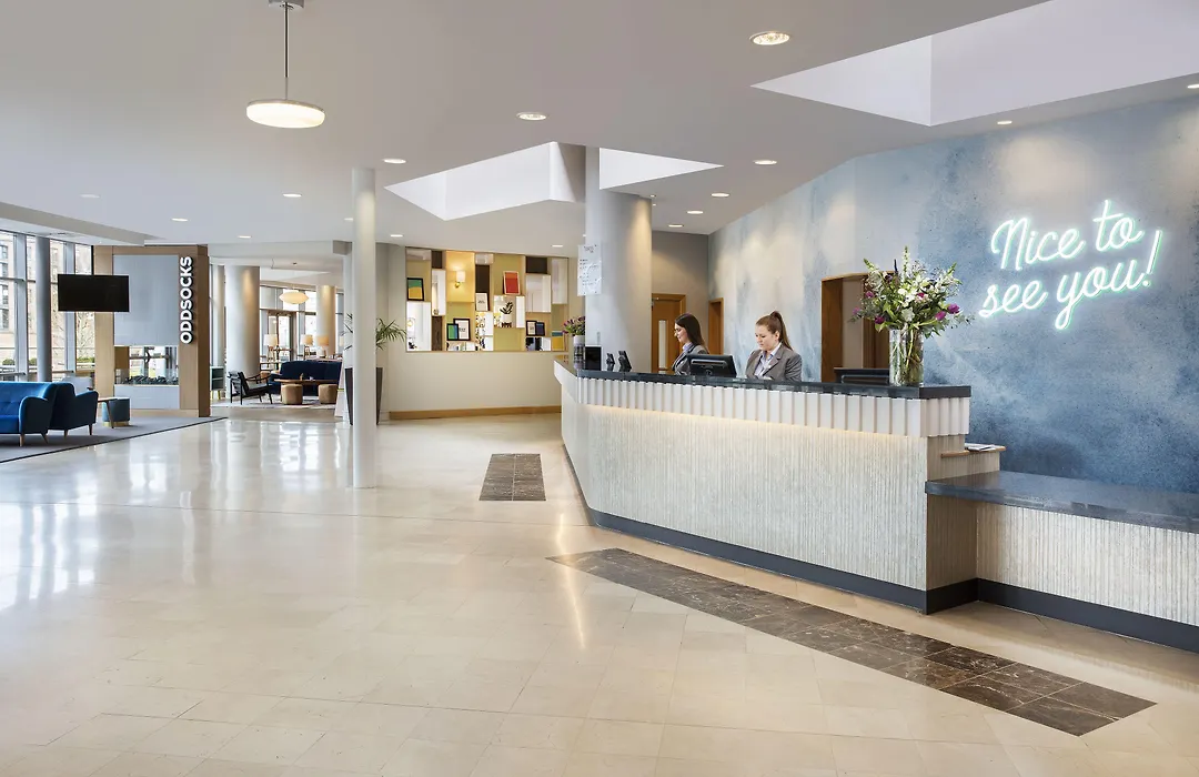 Leonardo Hotel Liverpool-1