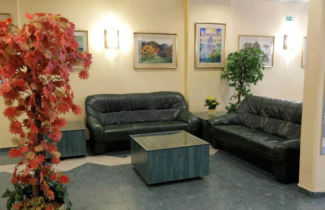 Hotel Bara Junior-1