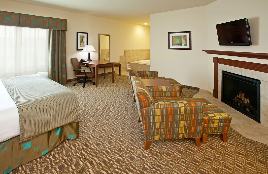 Holiday Inn Express & Suites Ripley By Ihg-1