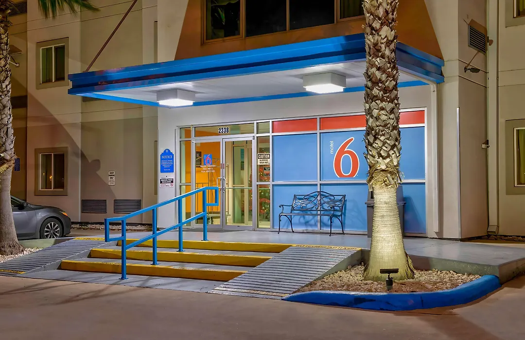 Motel 6-Eagle Pass, Tx - Lakeside-1