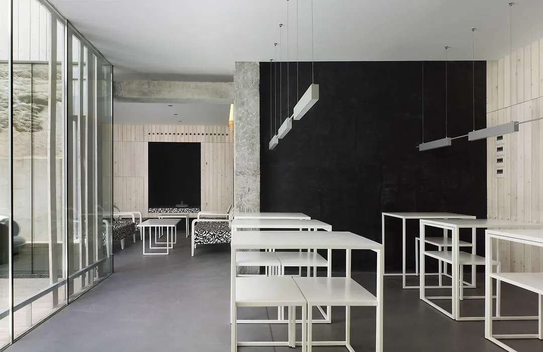 Moure Hotel-1
