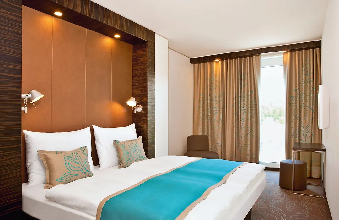 Motel One Stuttgart-Mitte-1