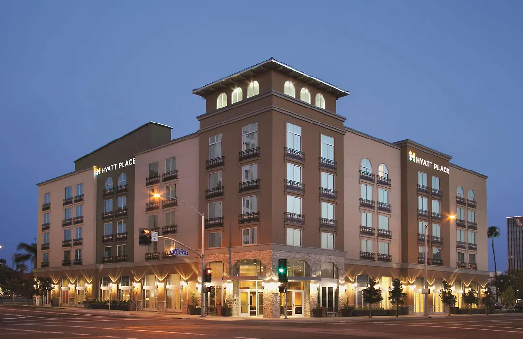 Hyatt Place Riverside Downtown-1