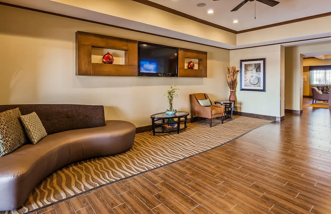 Best Western Plus Seminole Hotel & Suites-1