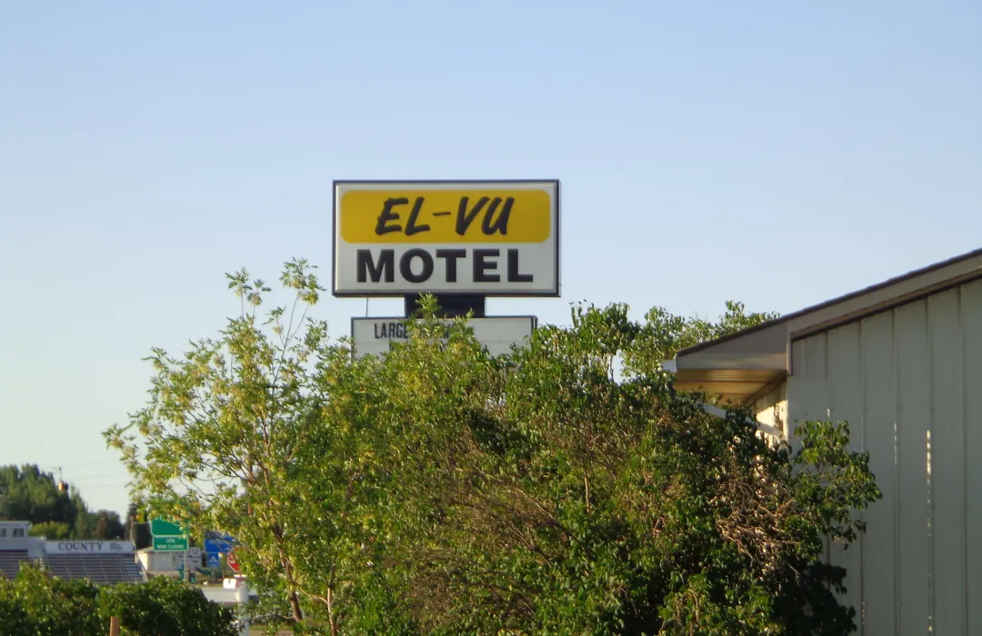El-Vu Motel-1