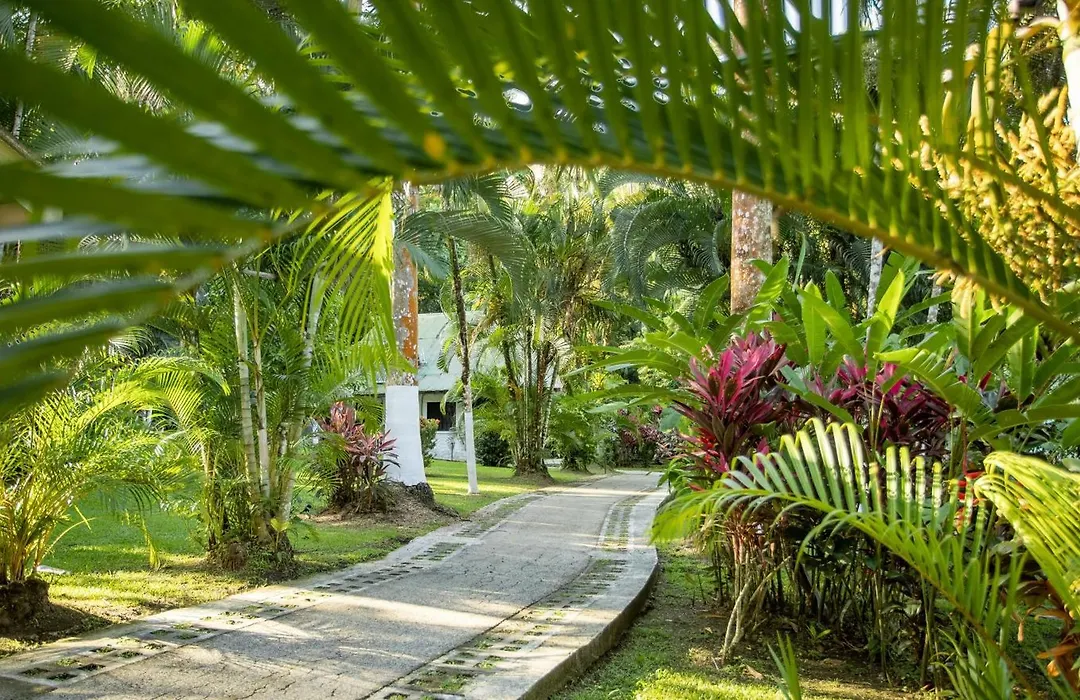 Hotel Villas Rio Mar-1