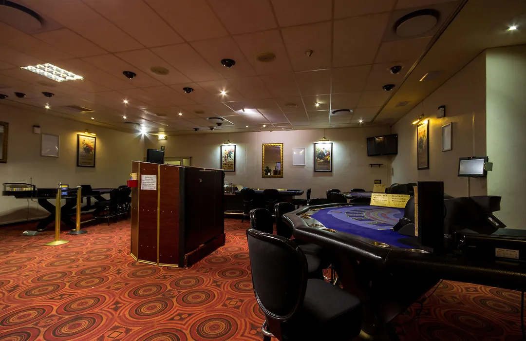 Desert Palace Hotel-1