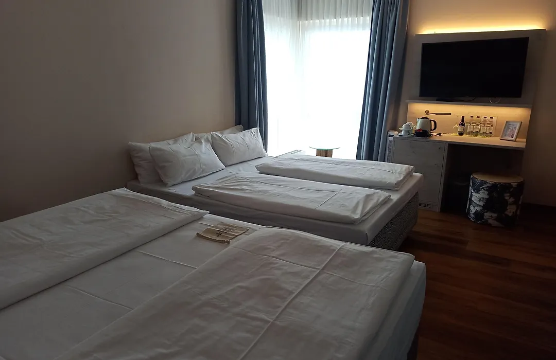 Safranberg Hotel & Sauna-1