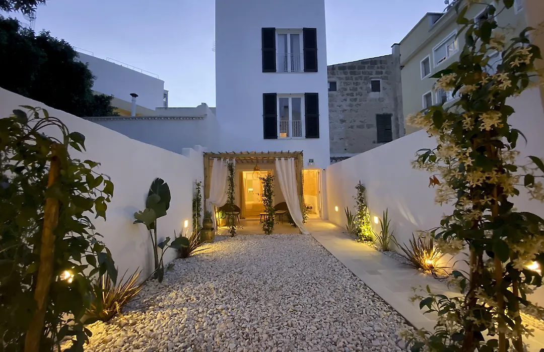 120 Hotel Boutique - Adults Only-1
