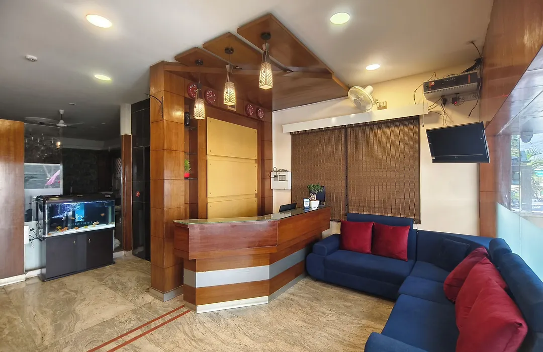 Blue Bliss Hotels By Pph Living Infantry Road-1