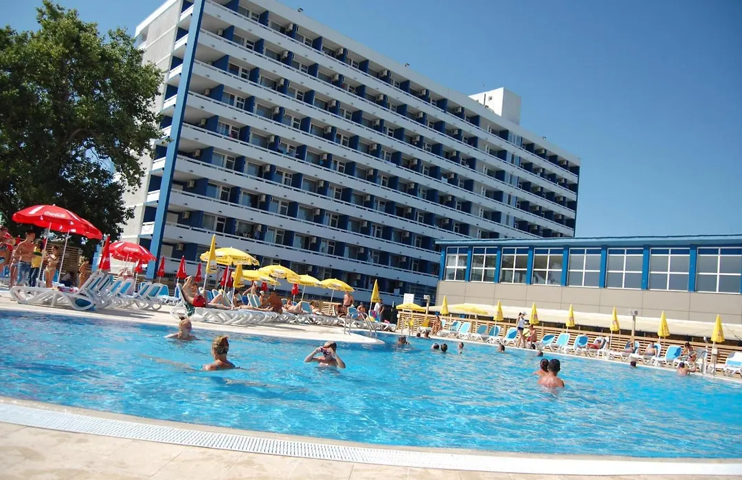 Hotel Aurora-1