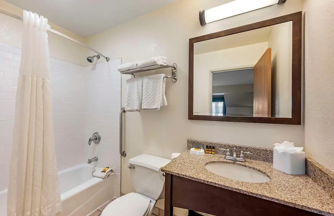 Best Western Plus Eagle Vail Airport-1