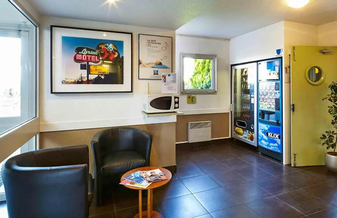 Ibis Budget Chartres-1