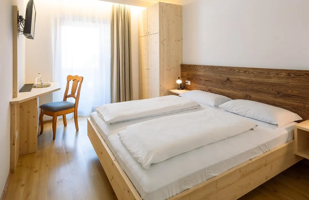 Hotel Hello-1