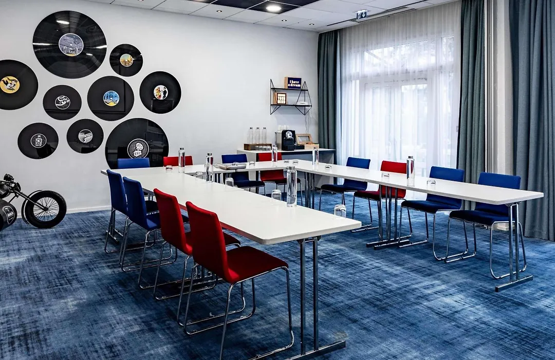 Novotel Beaune-1