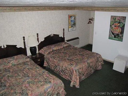 Humboldt Redwoods Inn-1
