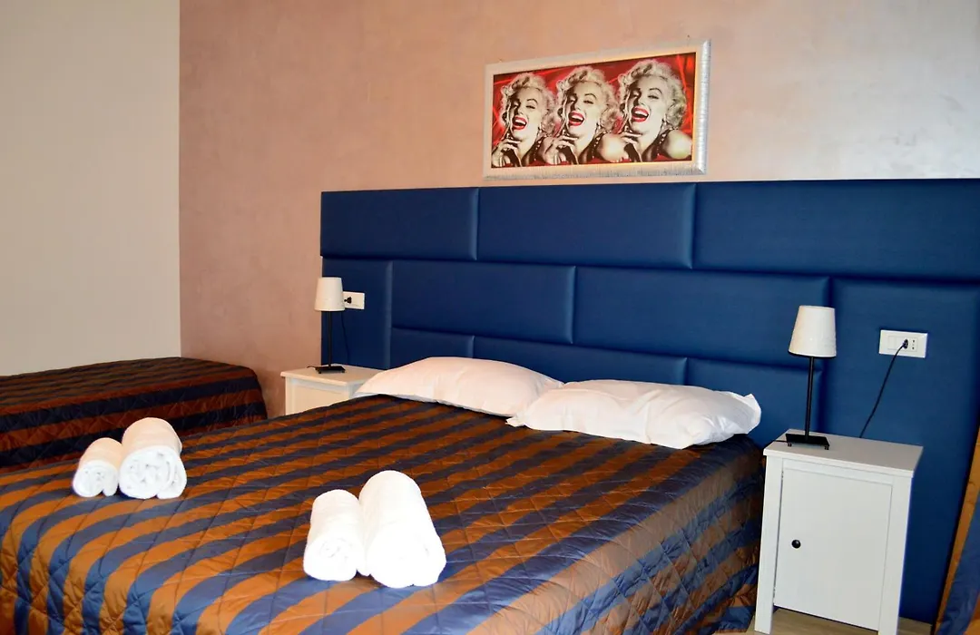 Check-Inn Rooms-1