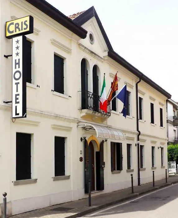 Hotel Cris-1