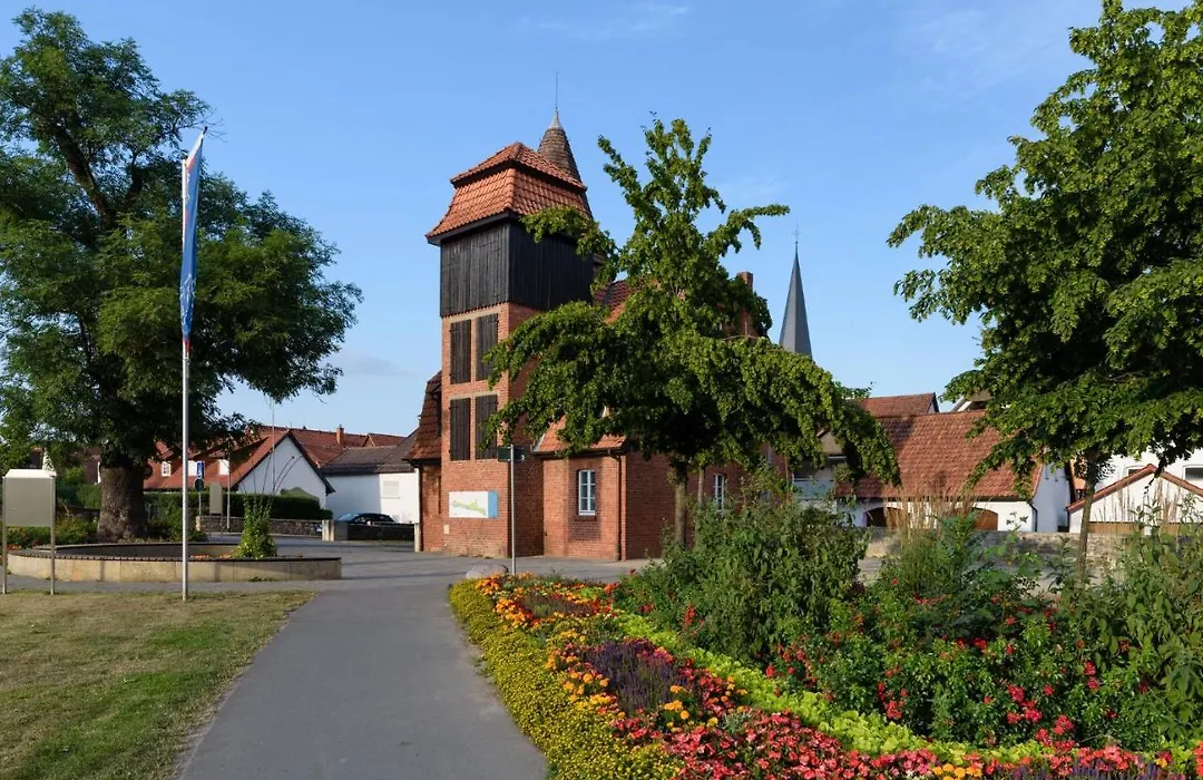 Hotel Stadt Lügde-1