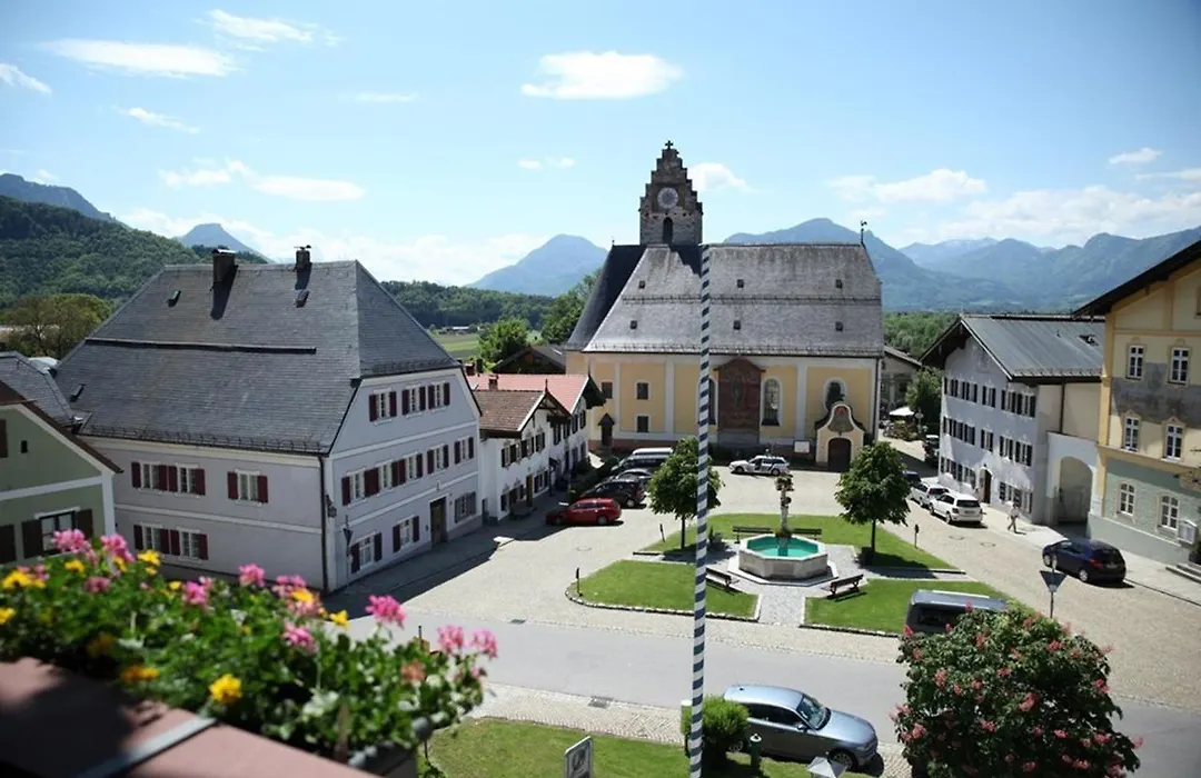 Hotel Hofwirt Neubeuern-1