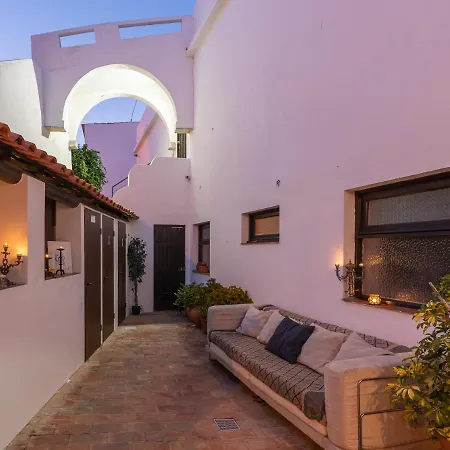 Casa Dos Arcos - Charm Guesthouse-3