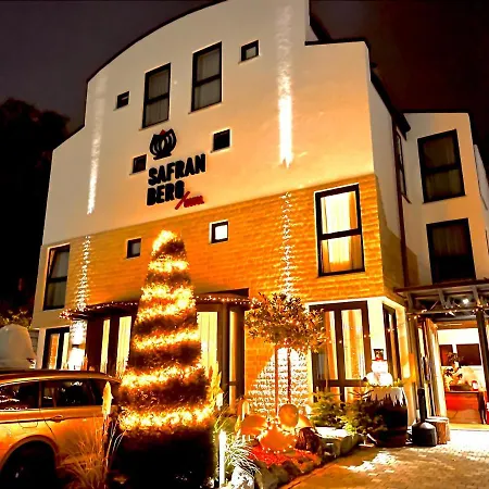 Safranberg Hotel & Sauna-3