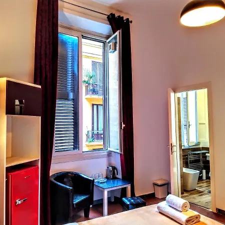 Nik Rooms-2