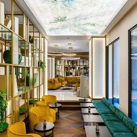 Emerald Hotel By Continental Group-2