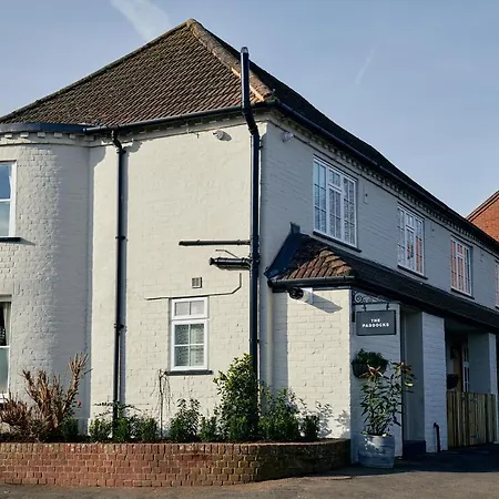 Hare And Hounds - Newbury-2