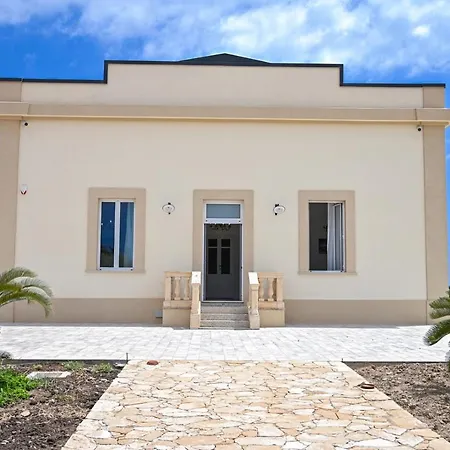Dimora Savarino Marzamemi Suites With Pool-3