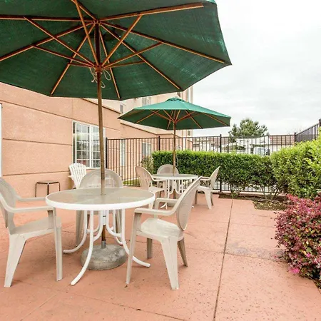 Comfort Suites Fresno River Park-3