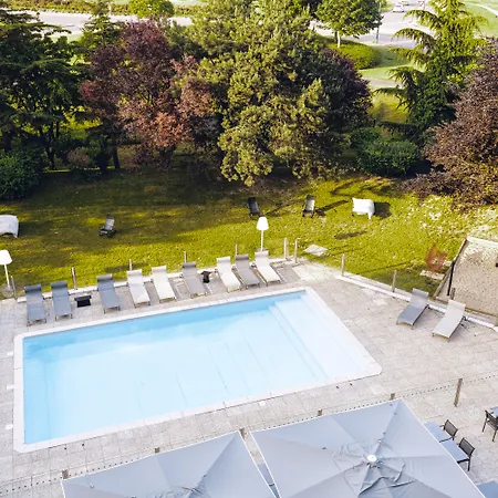 Novotel Beaune-3