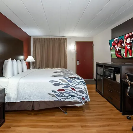 Red Roof Inn Freehold-3