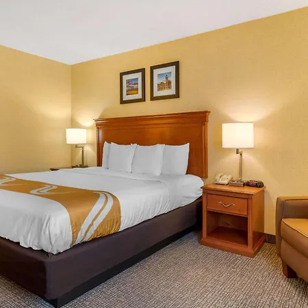 Quality Inn Pueblo North-3