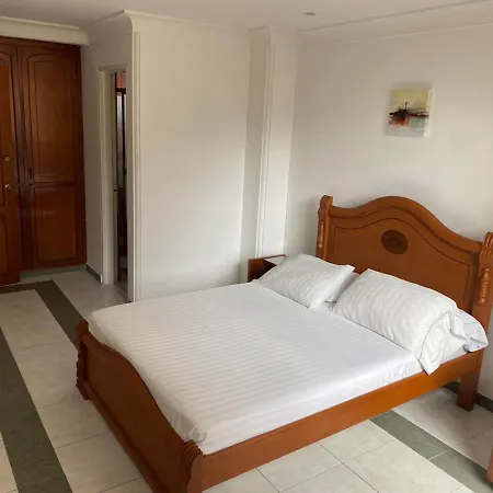Hotel Cali-2